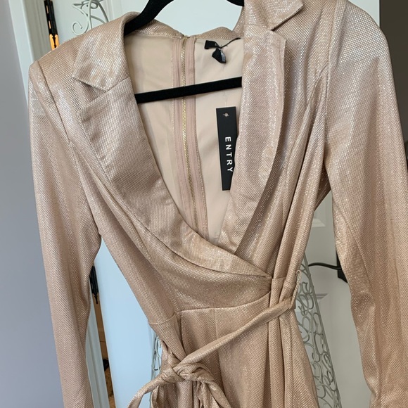 Romper - Picture 2 of 5